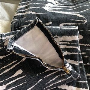 Vintage 80’s Guess Jeans. Size 32. EUC.